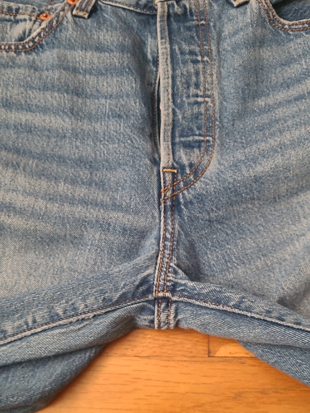 Levi's Ribcage Straight Leg Midium Wash Jeans - Picture 6 of 7